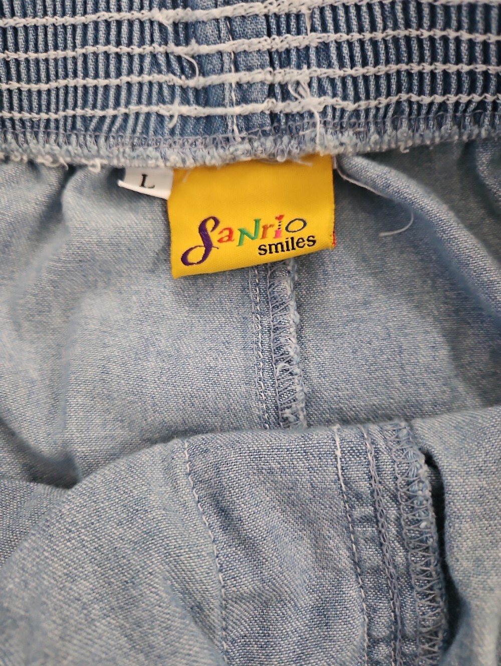 Sanrio Keroppi Light Wash Women's Denim Shorts Size Large 100% Cotton - Picture 3 of 5